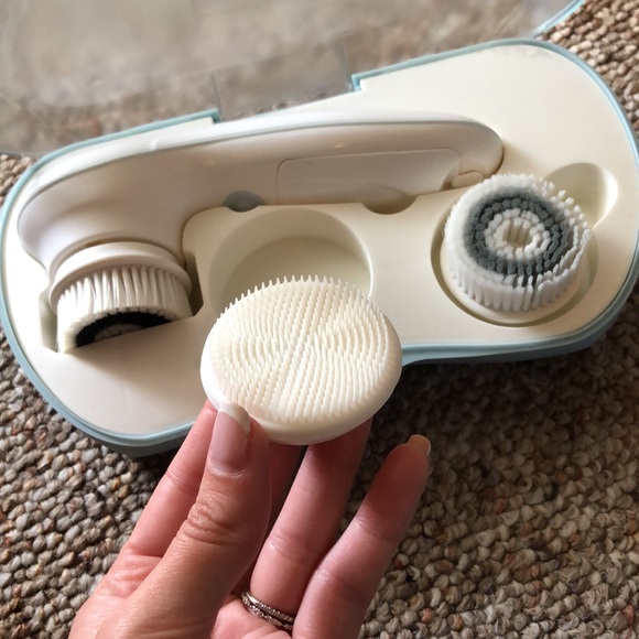 Vanity Planet Face Cleansing Brush - Picture 4 of 6